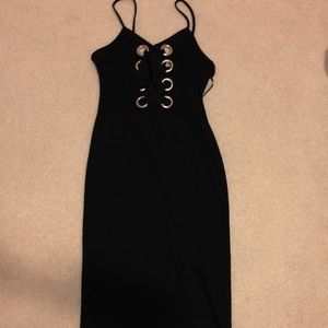 Black bodycon dress